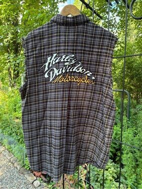 Harley-Davidson Black & Gray Plaid Sleeveless Flannel Shirt